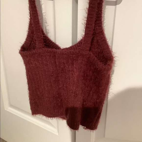 Forever 21 Size M Burgundy Knitted Top - Picture 4 of 4
